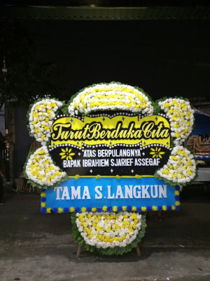 Papan Bunga Duka di Tabukan Selatan